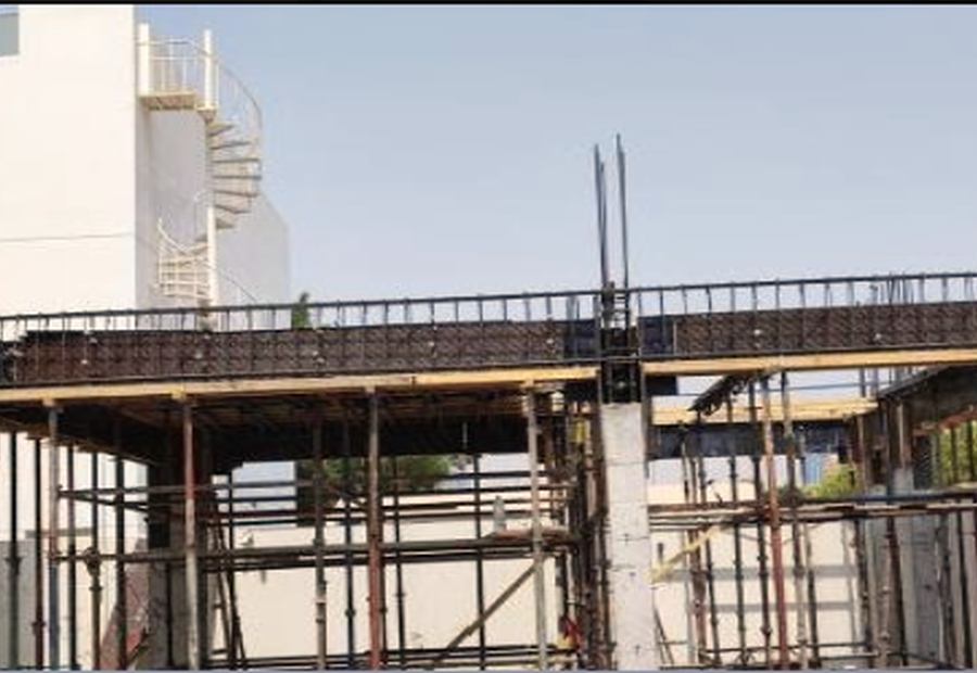 Substructure and shell